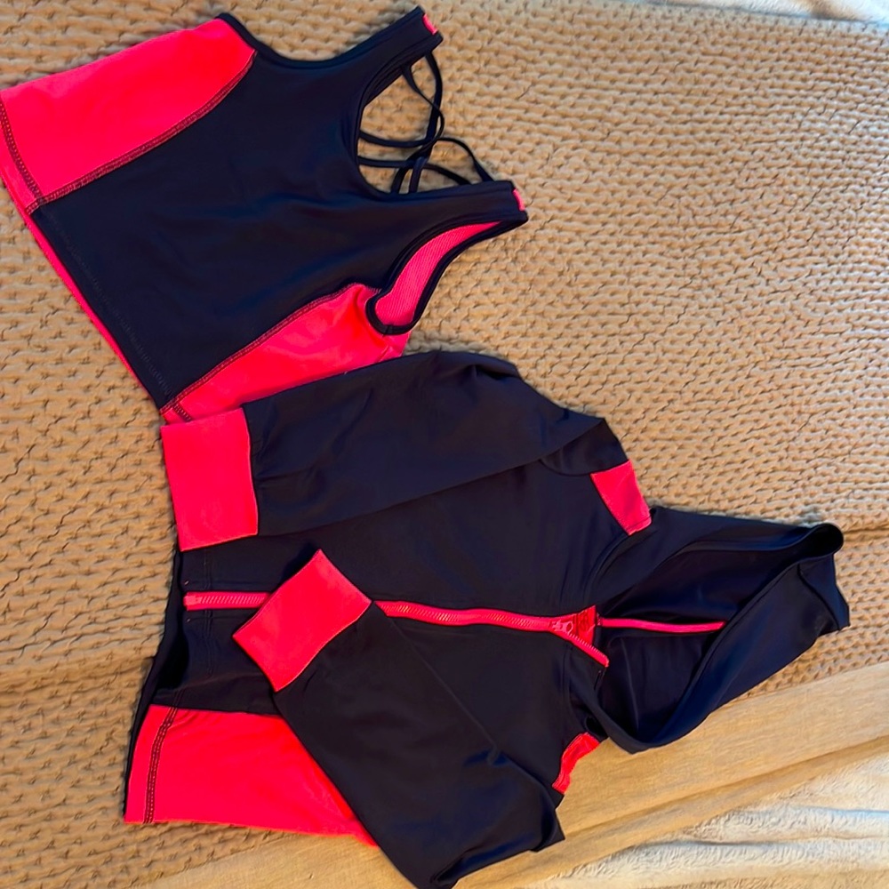 Egg set  tank hoodie and legging size 8